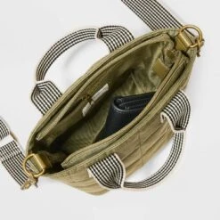 Small Tote Handbag - Universal Thread™ -Women Fashion GUEST 84eba2b7 e3e1 433f 82c8 77466fda0184