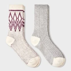 Women's 2pk Lightweight Super Soft Fair Isle Diamond Crew Socks - All In Motion™ 4-10 -Women Fashion GUEST b2a693e2 5f96 4b11 98db 52c6542a4ea2