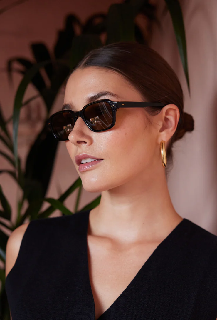 Front Page -Women Fashion